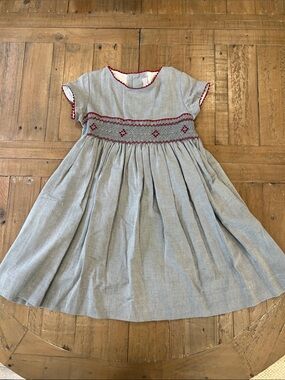 La coqueta smocked gray herringbone short sleeve dress 8 years floral